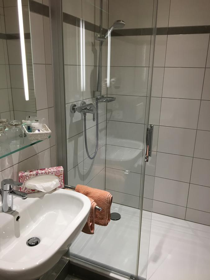 Hotel Springiersbacher-Hof Krov Luaran gambar